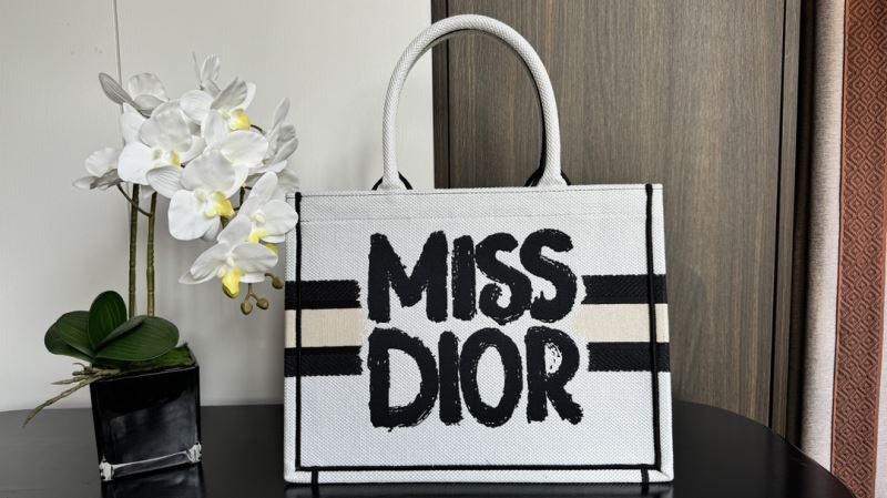 chr1st1an D10r shopping bags
